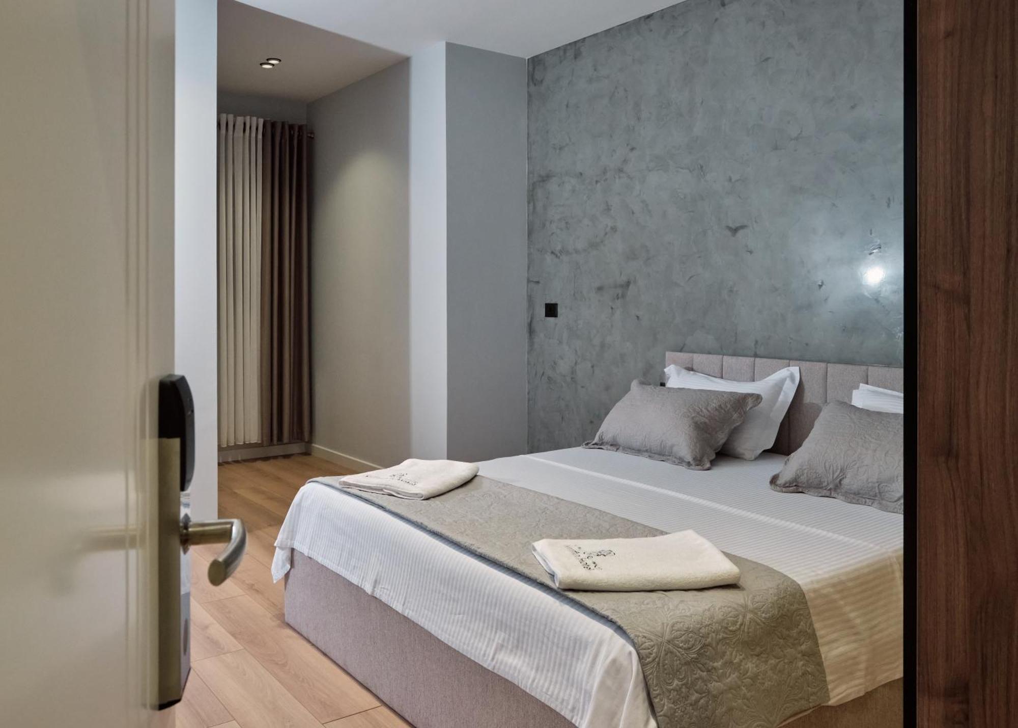 Montflux Hotel Boks Екстериор снимка