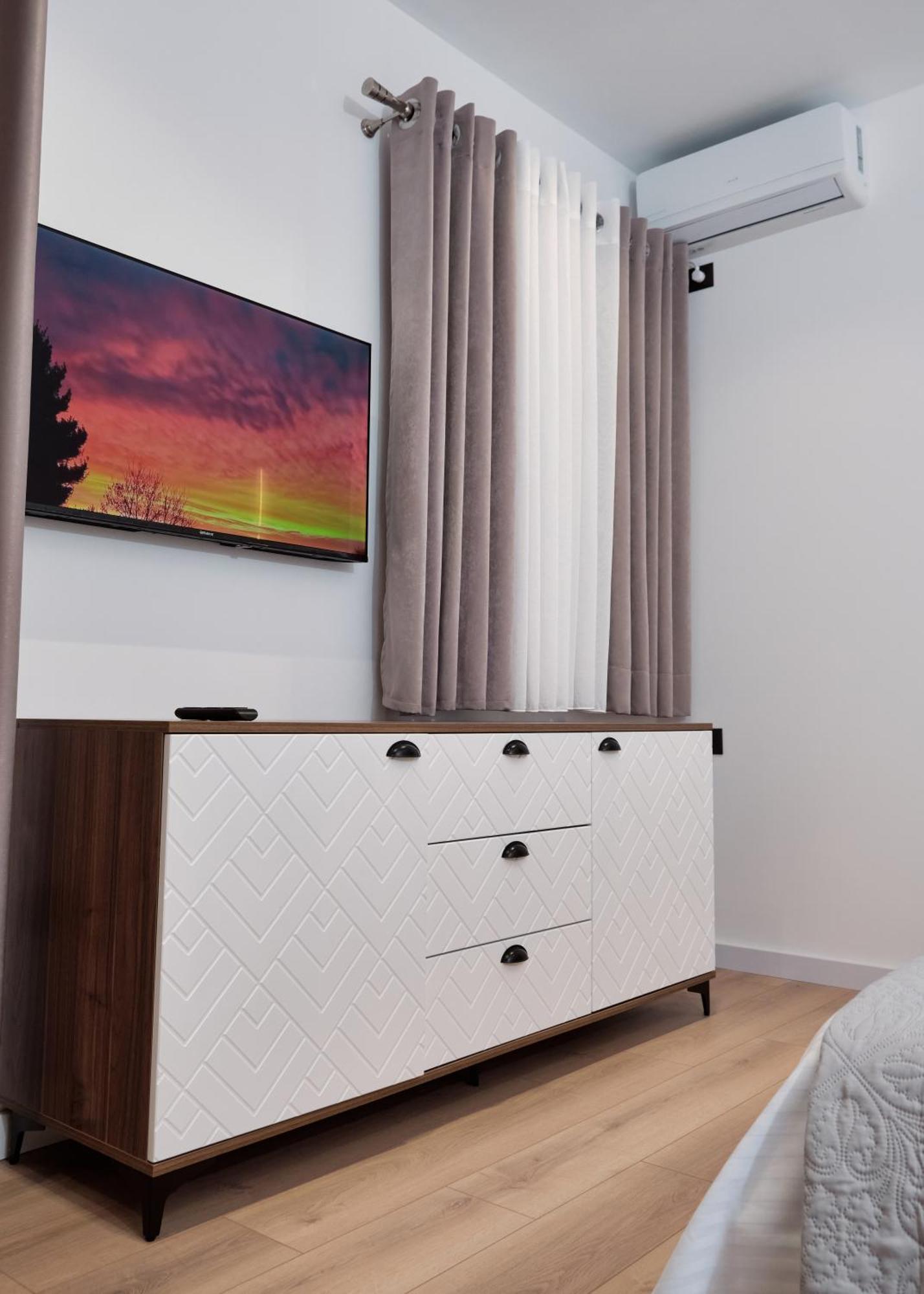Montflux Hotel Boks Екстериор снимка