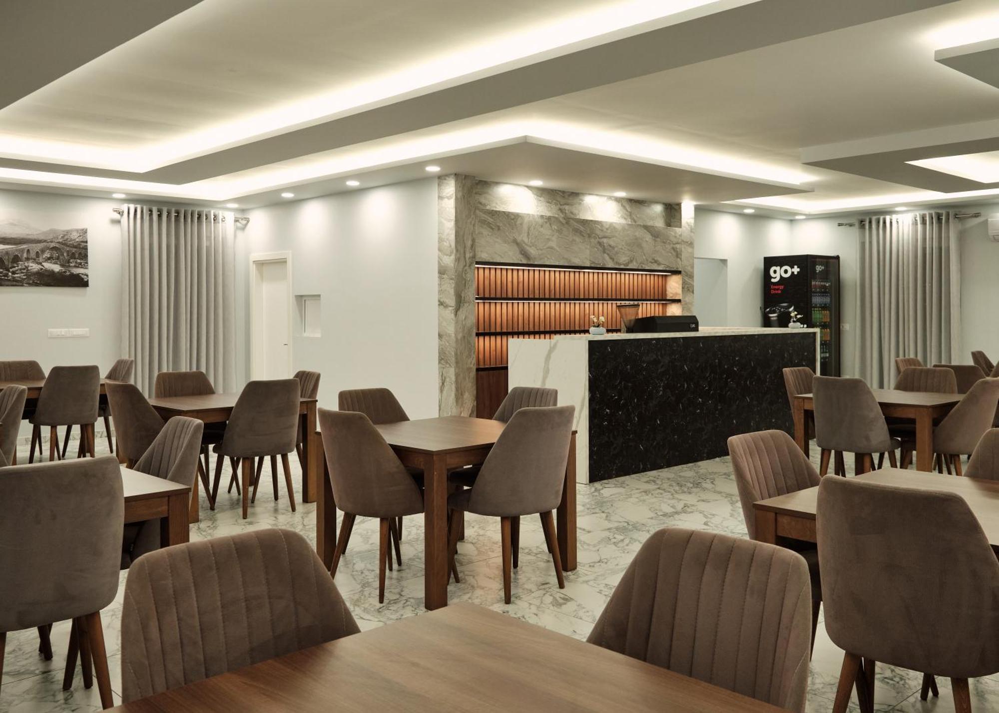 Montflux Hotel Boks Екстериор снимка