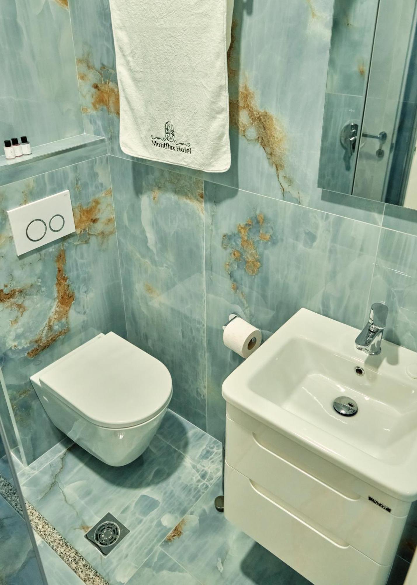 Montflux Hotel Boks Екстериор снимка